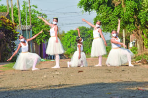 Bailarinas do projeto Asas do Futuro