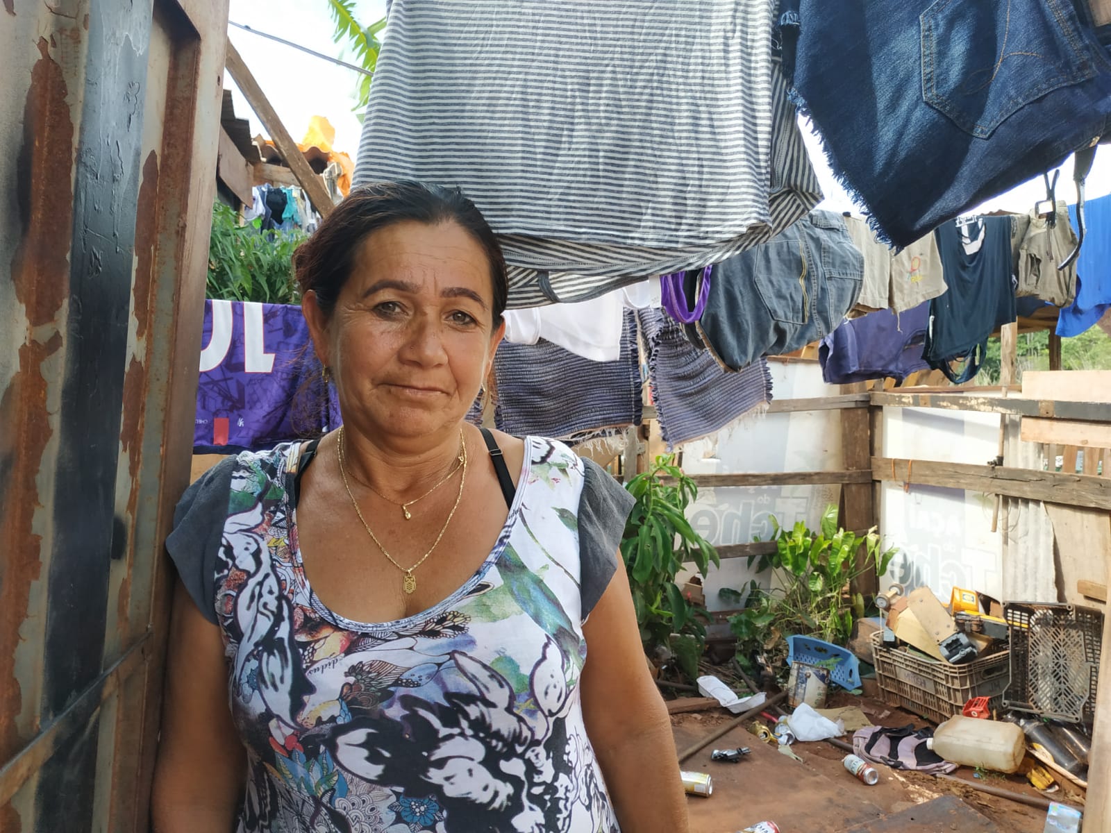 pobre pobreza periferia favela comunidade morro do mandela campo grande ms