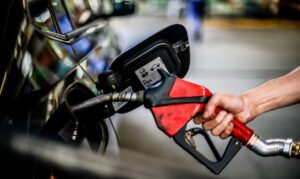 posto de combustivel gasolina diesel pec icms economia bomba