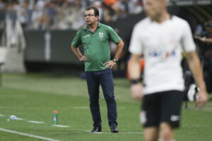 ***ARQUIVO***SÃO PAULO, SP, 16.10.2016 - O técnico Enderson Moreira durante sua passagem pelo América-MG.