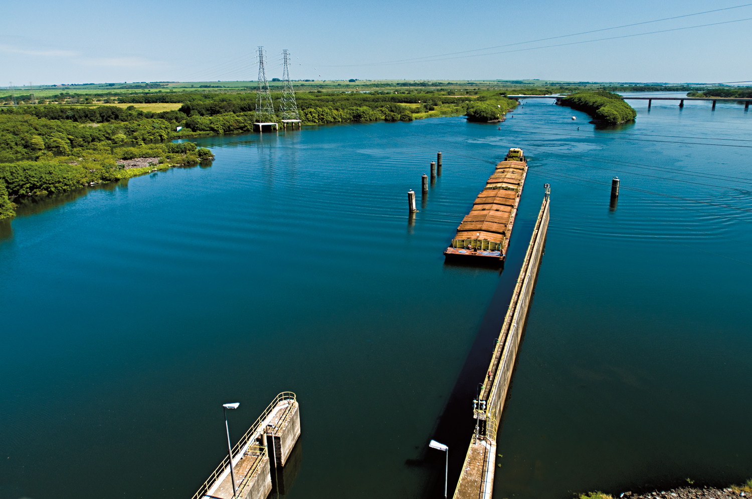 hidrovia tiete-parana rota escoamento agro agronegocio via barco embarcacao navio mato grosso do sul ms