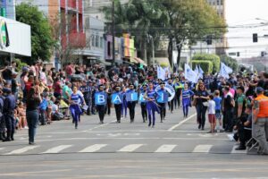 desfile cívico do aniversário de Campo Grande