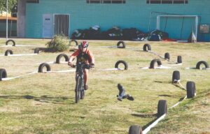 Centro esportivo vila almeida aula de ciclismo capital