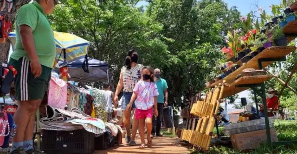 feira praca bolivia