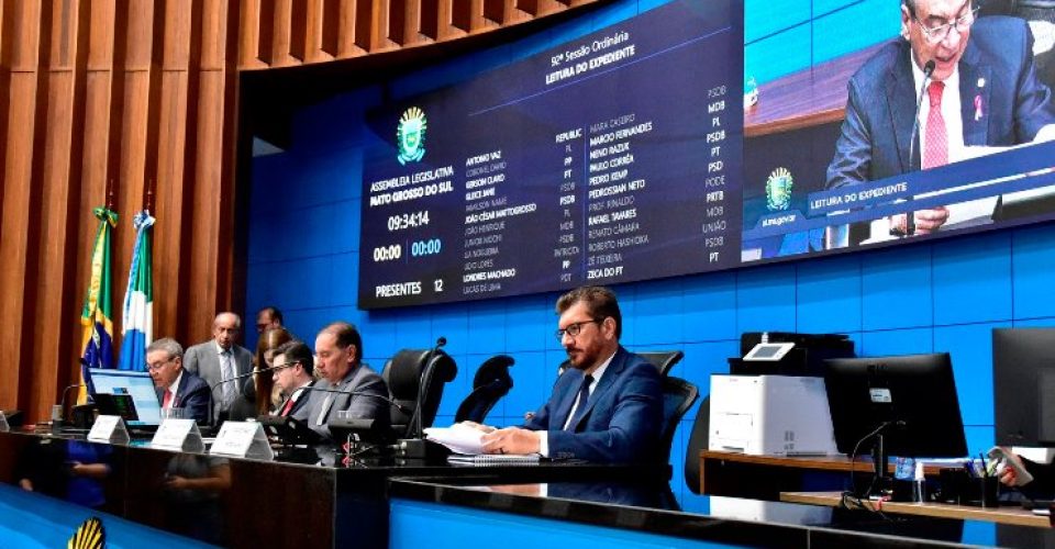 Os deputados estaduais votaram sete proposições pautadas na Ordem do Dia desta quinta-feira.| Foto: Luciana Nassar/ALEMS