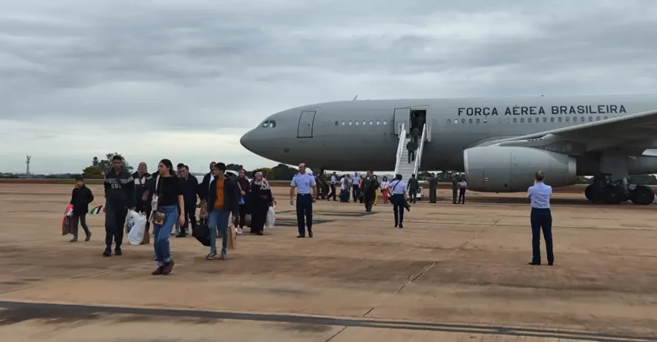 Voo pousou na manhã deste sábado em Brasília.|Foto: FAB