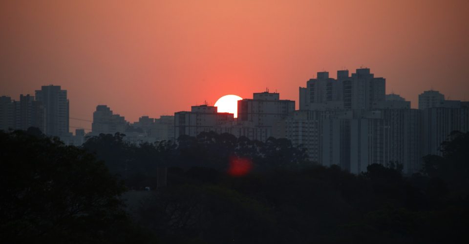 Setor elétrico pede para horário de verão voltar