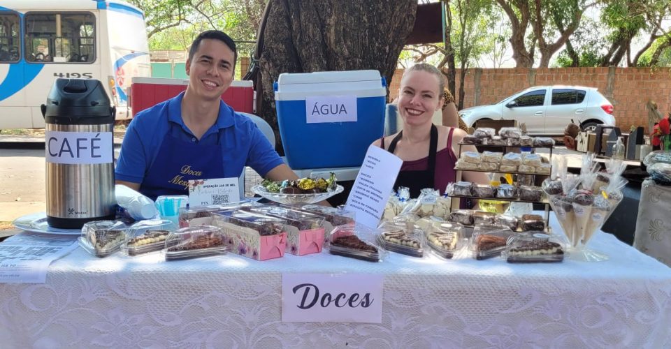 Com a venda dos doces, o casal arrecadou R$4.800,00 em três meses.|Foto: Arquivo pessoal/Eveline e Kauã