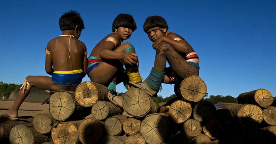 indigenas criancas