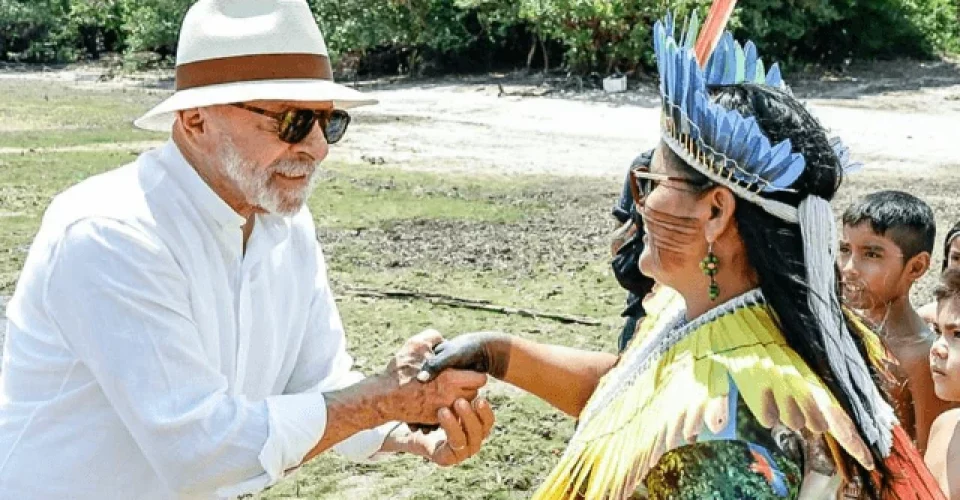 Lula durante visita à Aldeia Vista Alegre do Capixauã - Foto: Ricardo Stuckert/PR