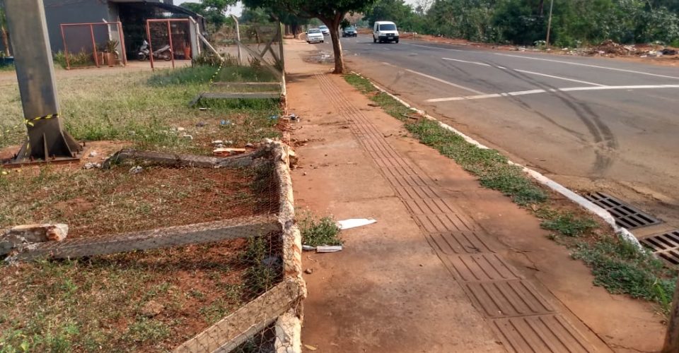 VÍDEO Ciclista sobrevive a acidente impressionante