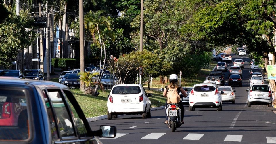 Avenida Mato Grosso rua transito