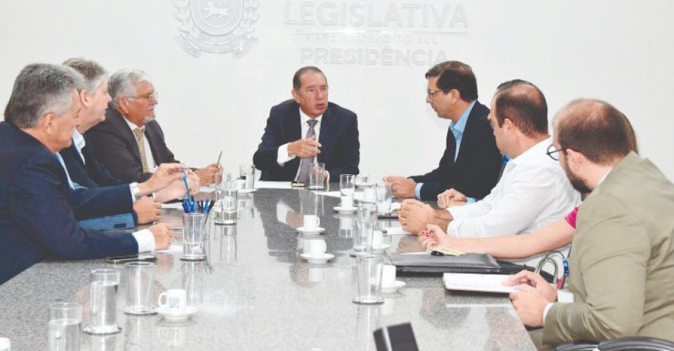 Responsáveis pela obrar prestaram esclarecimento aos deputados. Foto: Divulgação