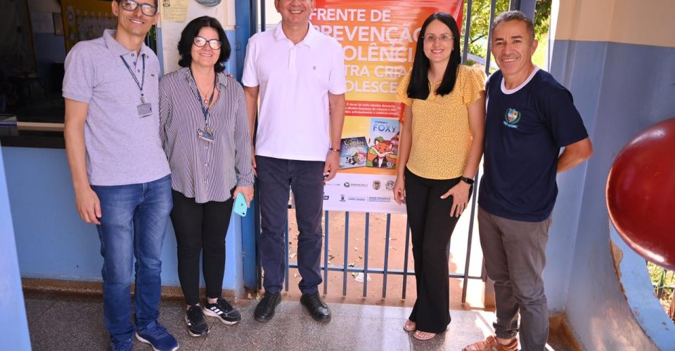 Comissãovisitou escola com programa de prevenão a violência