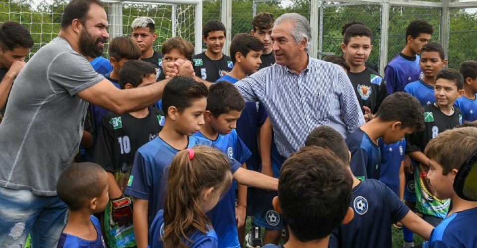 governador reinaldo azambuja governo estadual visita bonito ms investimento construcao empreendimento esporte interior ms mato grosso do sul